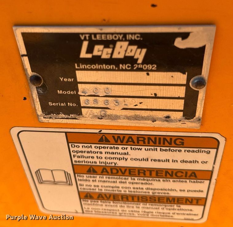 image for item DU3363 2011 LeeBoy 400 Super double drum vibratory roller