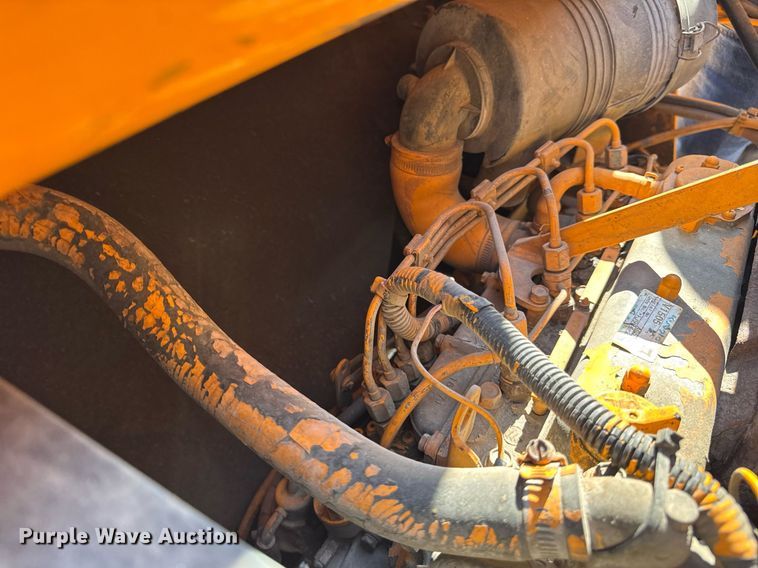 image for item DU3363 2011 LeeBoy 400 Super double drum vibratory roller