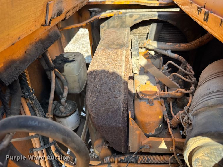 image for item DU3363 2011 LeeBoy 400 Super double drum vibratory roller