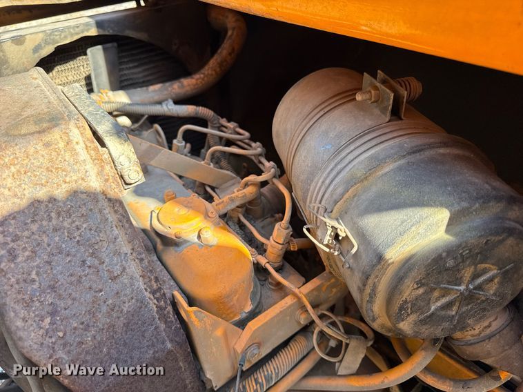 image for item DU3363 2011 LeeBoy 400 Super double drum vibratory roller