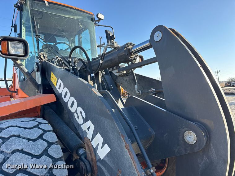 image for item DU3365 Doosan DL220-5 wheel loader
