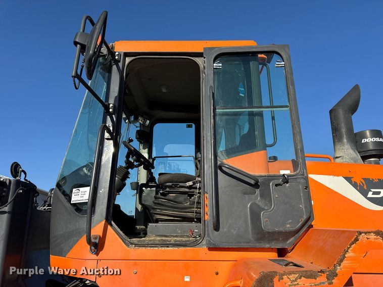 image for item DU3365 Doosan DL220-5 wheel loader