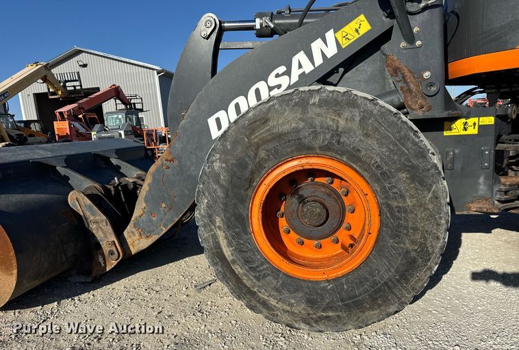 image for item DU3365 Doosan DL220-5 wheel loader