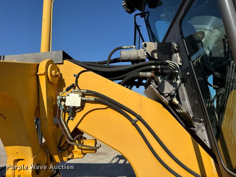 image for item DU3366 2000 Champion 710A VHP motor grader