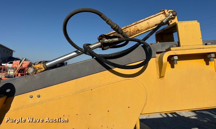 image for item DU3366 2000 Champion 710A VHP motor grader