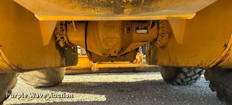 image for item DU3366 2000 Champion 710A VHP motor grader