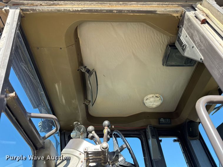 image for item DU3366 2000 Champion 710A VHP motor grader