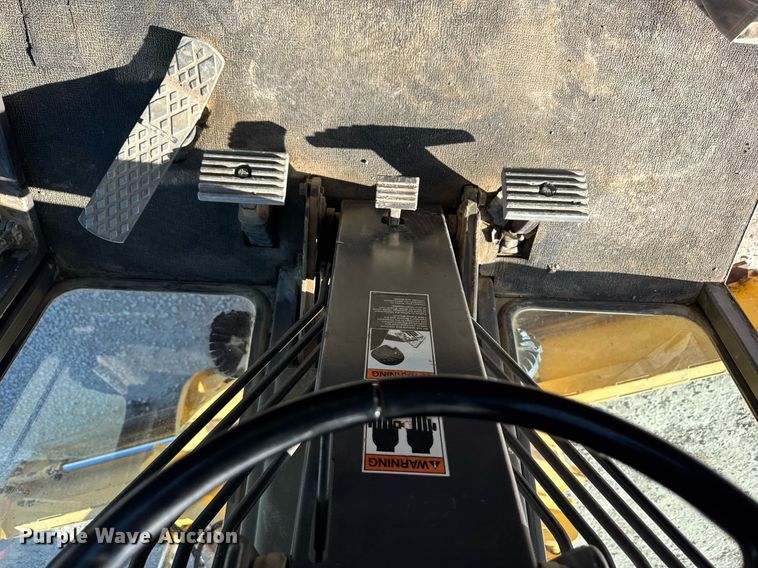 image for item DU3366 2000 Champion 710A VHP motor grader