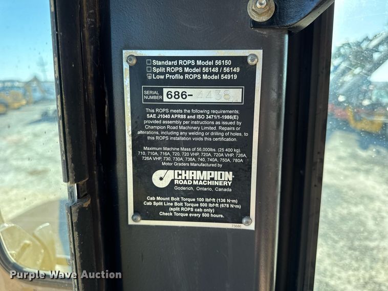 image for item DU3366 2000 Champion 710A VHP motor grader