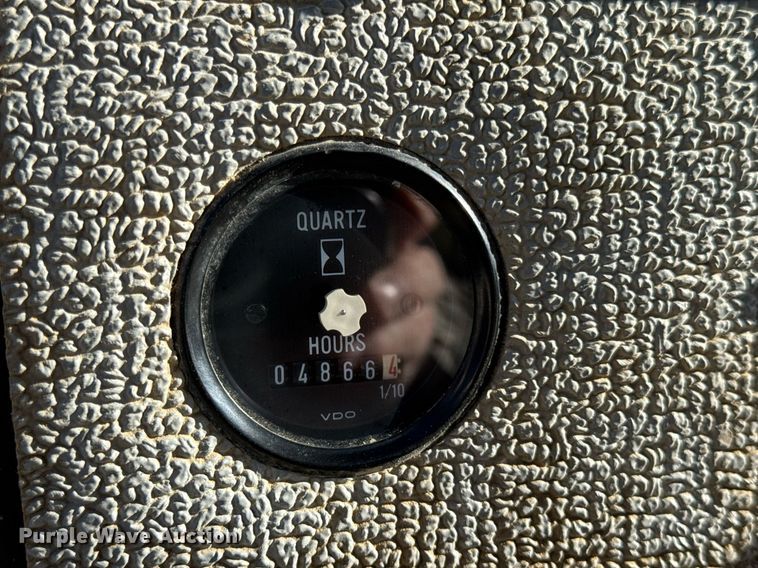 image for item DU3366 2000 Champion 710A VHP motor grader