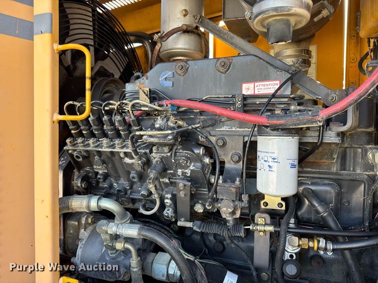 image for item DU3366 2000 Champion 710A VHP motor grader