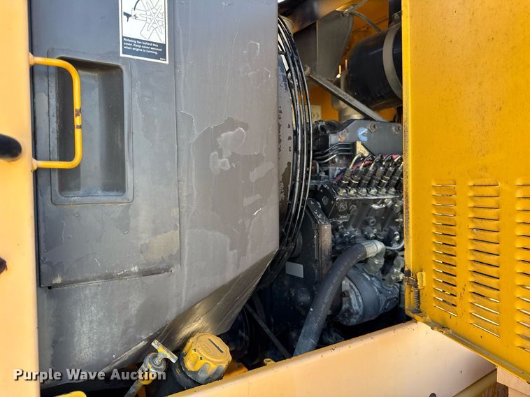 image for item DU3366 2000 Champion 710A VHP motor grader