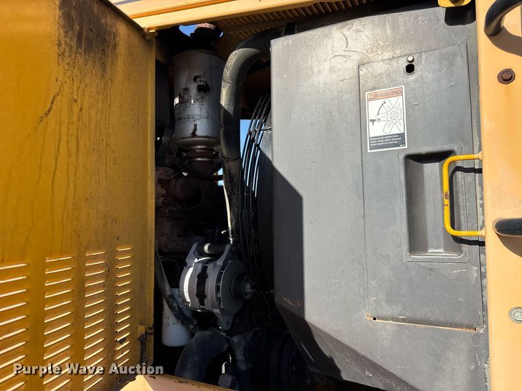 image for item DU3366 2000 Champion 710A VHP motor grader