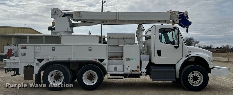 image for item DU9681 2015 Freightliner Business Class M2 crane truck