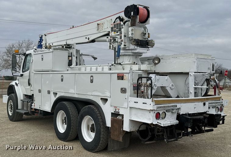 image for item DU9681 2015 Freightliner Business Class M2 crane truck