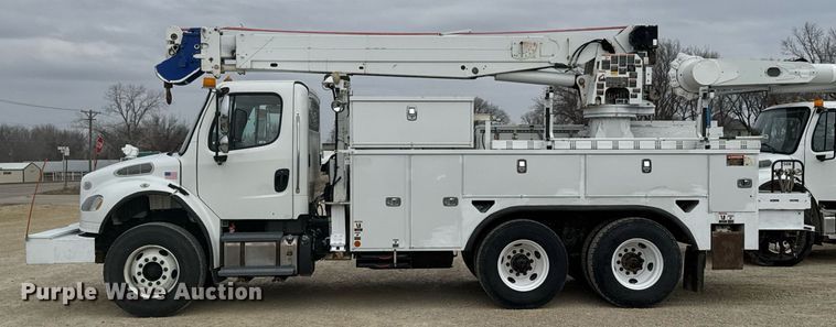 image for item DU9681 2015 Freightliner Business Class M2 crane truck