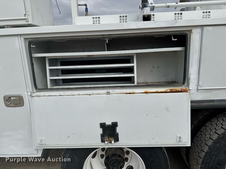 image for item DU9681 2015 Freightliner Business Class M2 crane truck