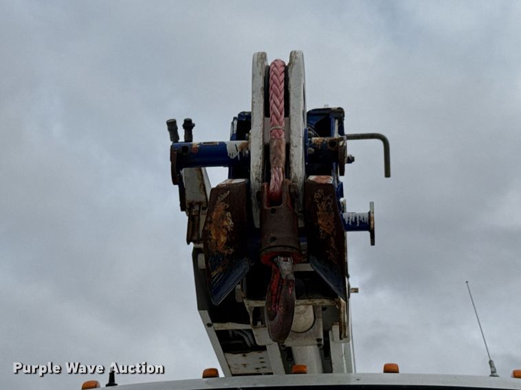 image for item DU9681 2015 Freightliner Business Class M2 crane truck