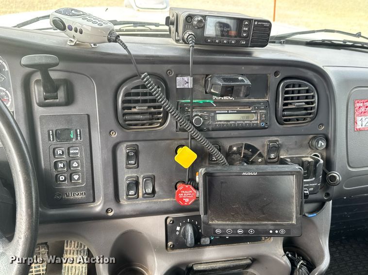 image for item DU9681 2015 Freightliner Business Class M2 crane truck