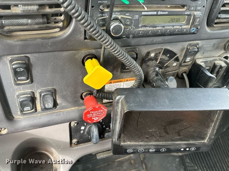 image for item DU9681 2015 Freightliner Business Class M2 crane truck