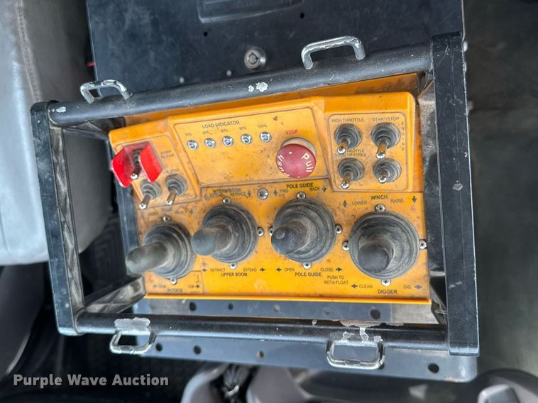 image for item DU9681 2015 Freightliner Business Class M2 crane truck