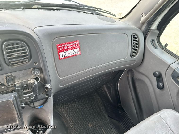 image for item DU9681 2015 Freightliner Business Class M2 crane truck