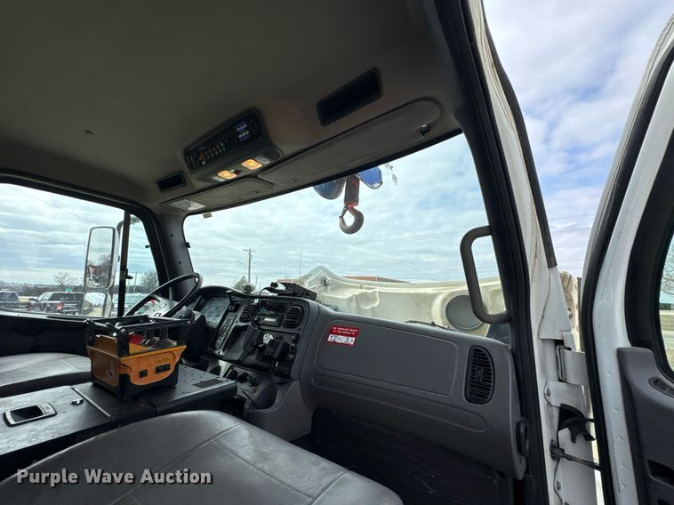 image for item DU9681 2015 Freightliner Business Class M2 crane truck