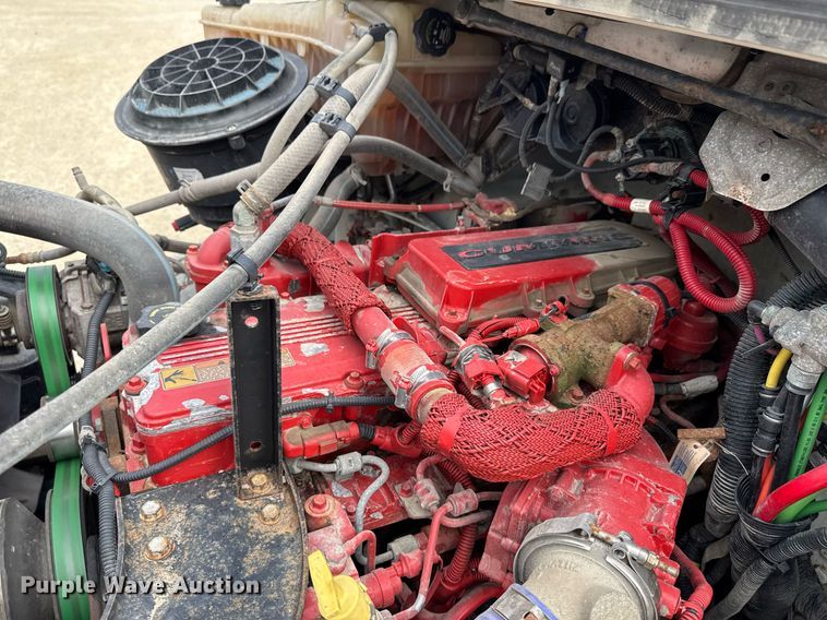 image for item DU9681 2015 Freightliner Business Class M2 crane truck