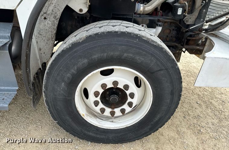 image for item DU9681 2015 Freightliner Business Class M2 crane truck