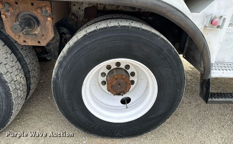 image for item DU9681 2015 Freightliner Business Class M2 crane truck