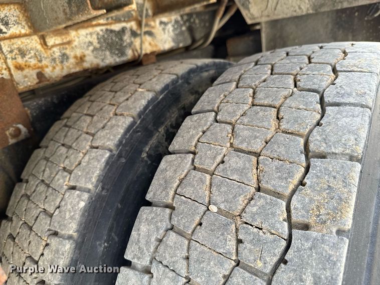 image for item DU9681 2015 Freightliner Business Class M2 crane truck