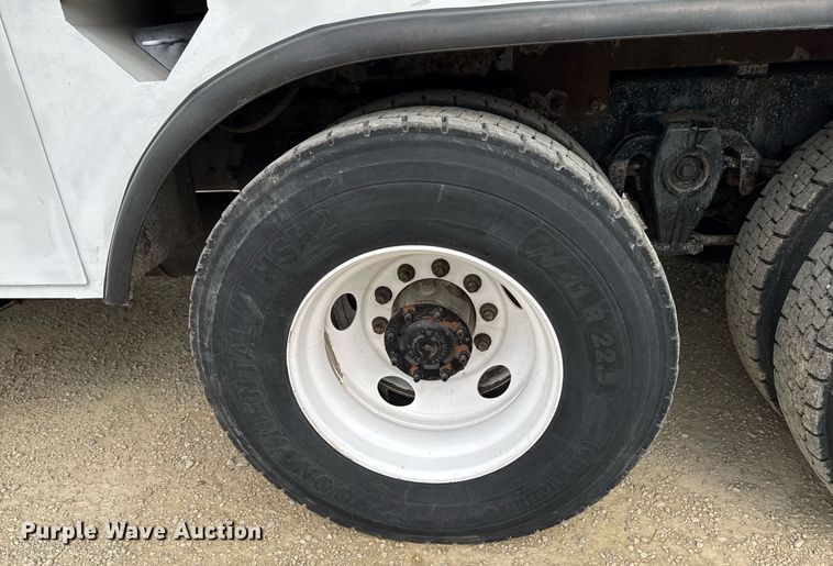 image for item DU9681 2015 Freightliner Business Class M2 crane truck