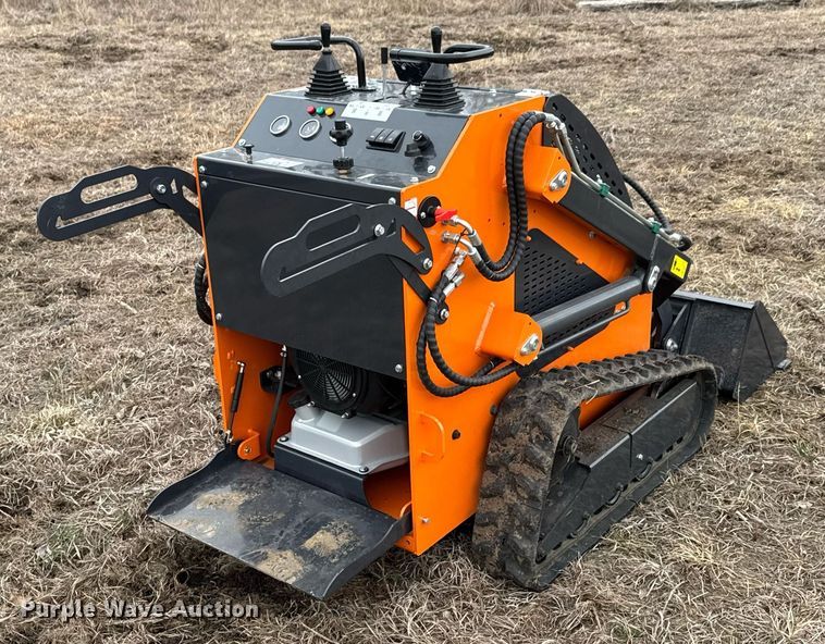 image for item DU9685 Compact utility loader