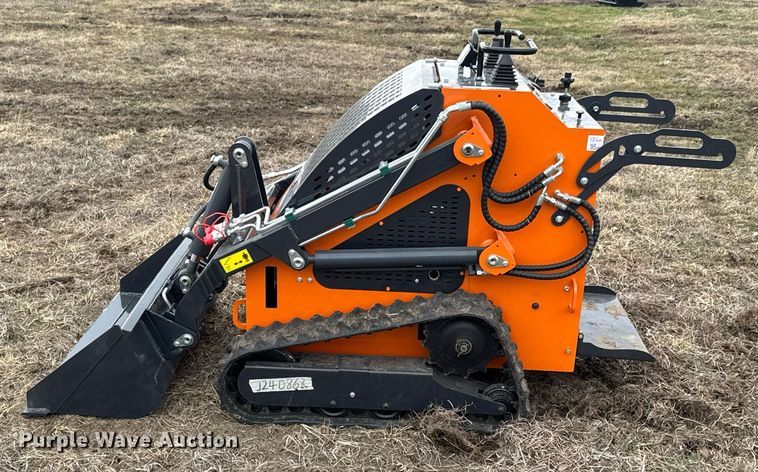 image for item DU9685 Compact utility loader