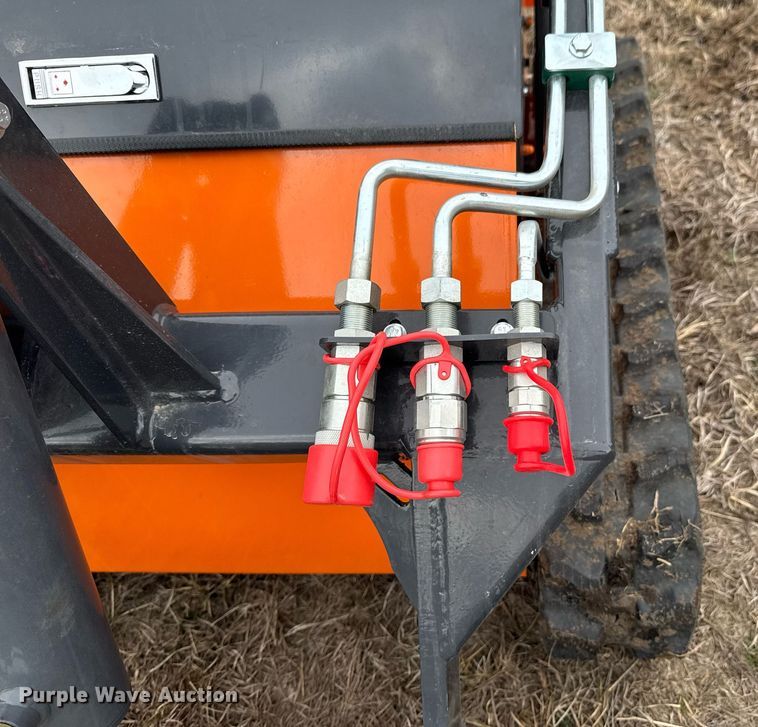 image for item DU9685 Compact utility loader