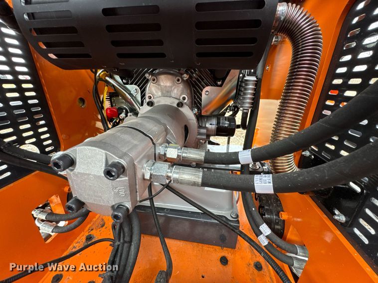 image for item DU9685 Compact utility loader