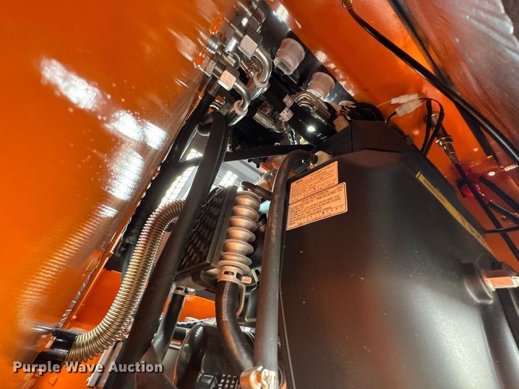 image for item DU9685 Compact utility loader