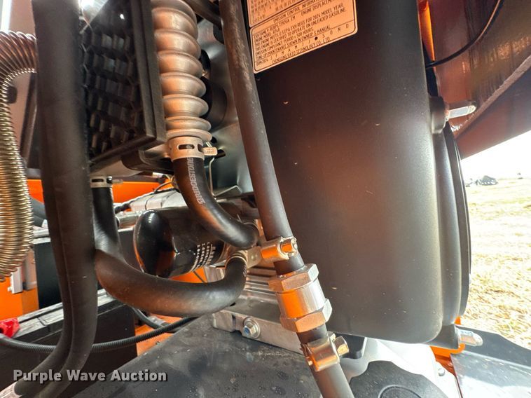 image for item DU9685 Compact utility loader