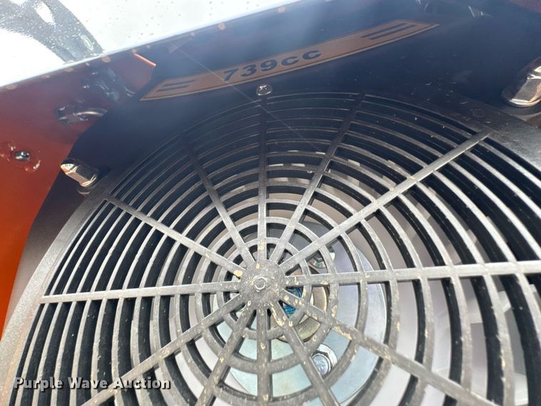 image for item DU9685 Compact utility loader