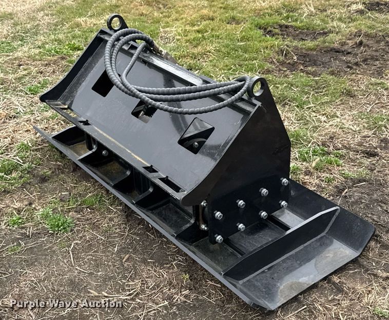 image for item DU9691 2024 AGT SSPC72 skid steer plate compactor