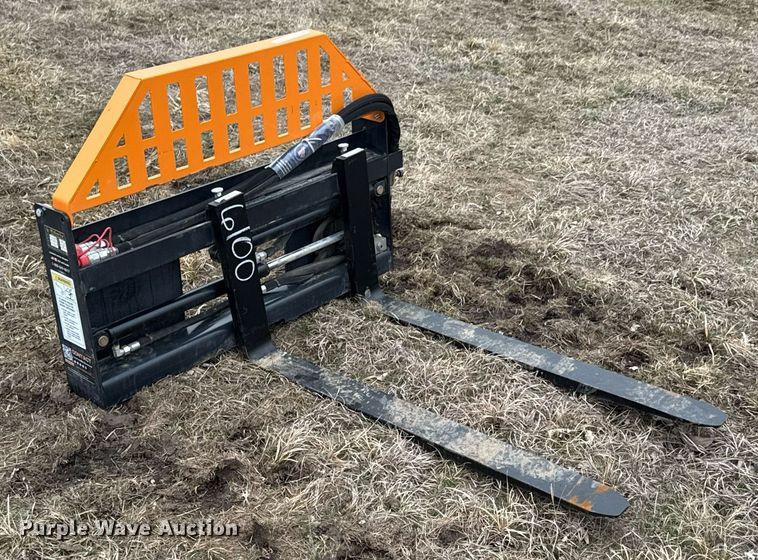 image for item DU9709 2024 Wolverine PFA-11-3300G skid steer forks