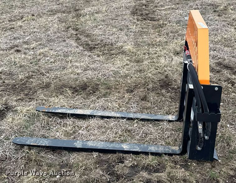 image for item DU9709 2024 Wolverine PFA-11-3300G skid steer forks