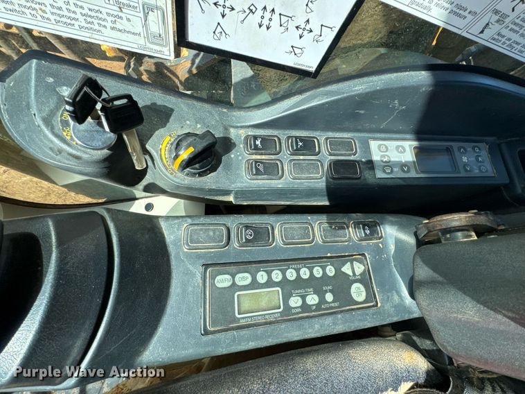 image for item DU9722 2015 Kobelco SK260LC-9 excavator