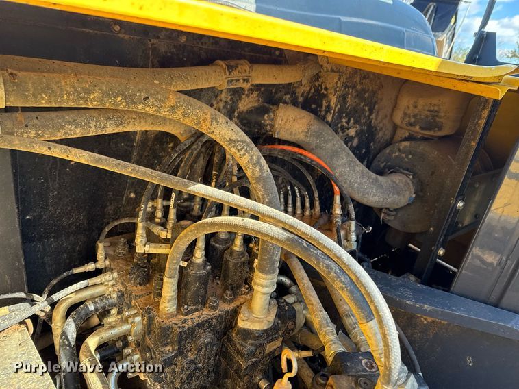 image for item DU9722 2015 Kobelco SK260LC-9 excavator