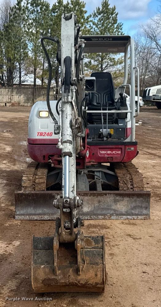 image for item DU9723 2017 Takeuchi TB240 mini excavator