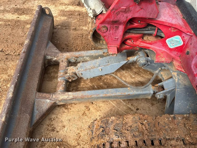 image for item DU9723 2017 Takeuchi TB240 mini excavator