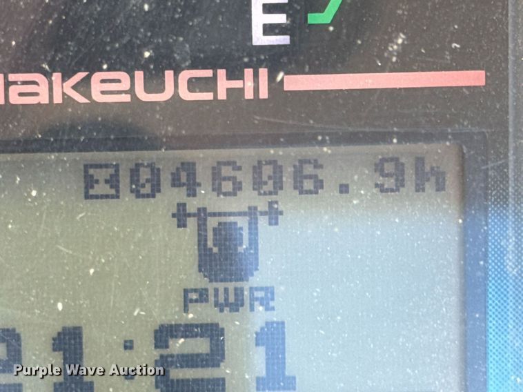 image for item DU9723 2017 Takeuchi TB240 mini excavator