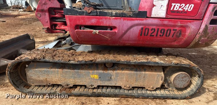 image for item DU9723 2017 Takeuchi TB240 mini excavator