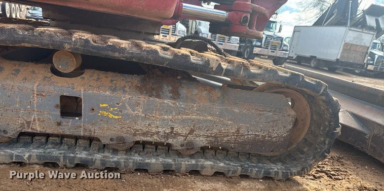 image for item DU9723 2017 Takeuchi TB240 mini excavator