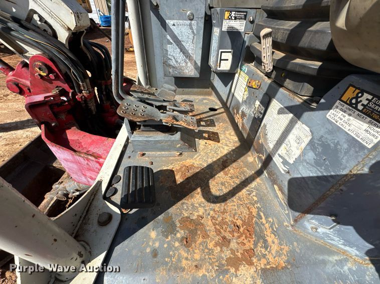 image for item DU9724 2012 Takeuchi TB153FR mini excavator